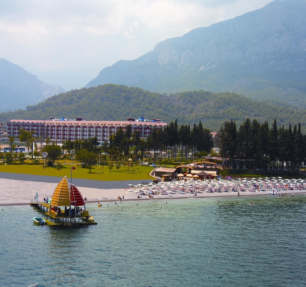 Rox Resort  Hotel - All Inclusive — Beach in Kemer