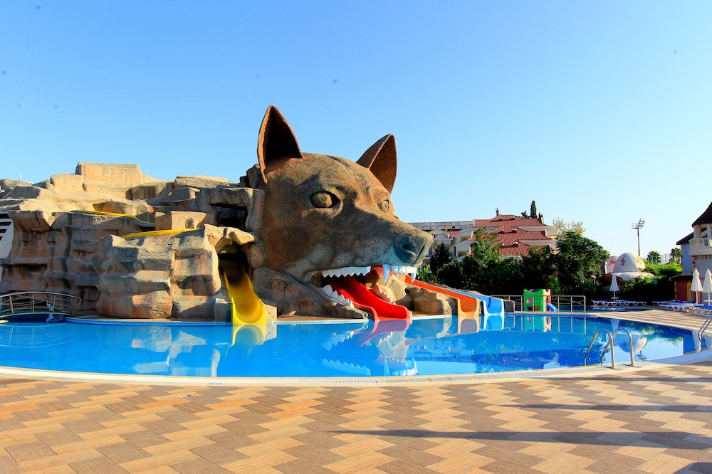 Rox Resort  Hotel - All Inclusive — Attractions for children in Kemer