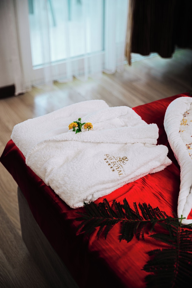 Rox Resort  Hotel - All Inclusive — Hotel rooms in Kemer