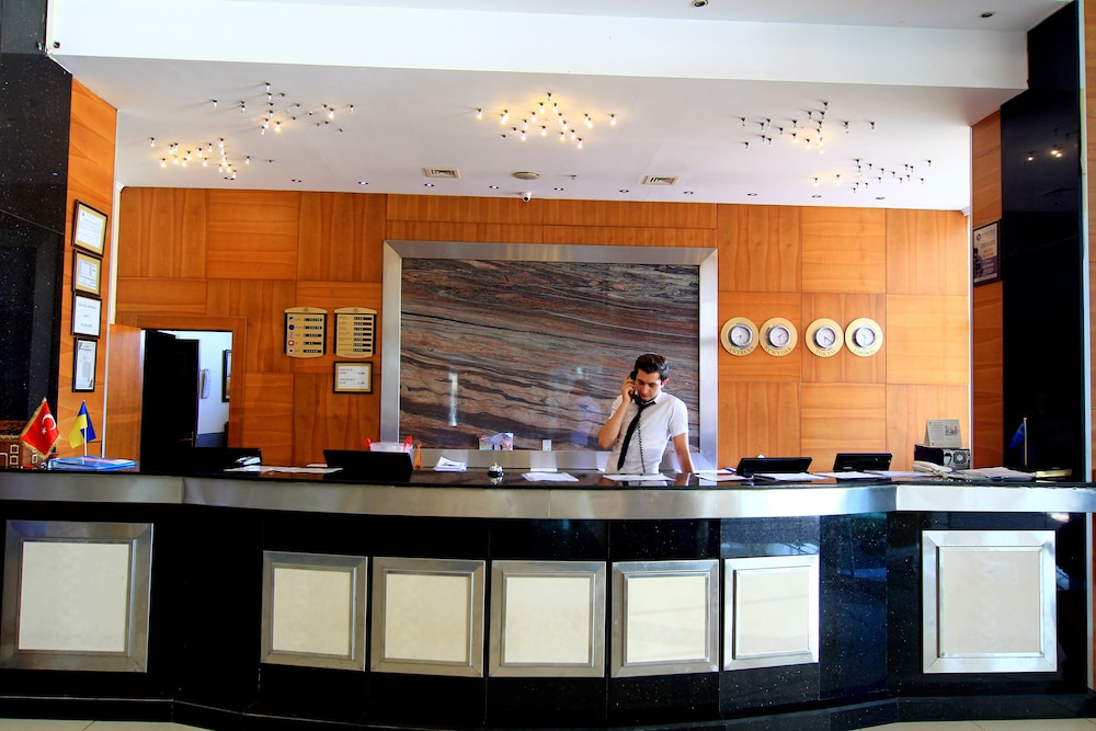 Rox Resort  Hotel - All Inclusive — Hotel building in Kemer