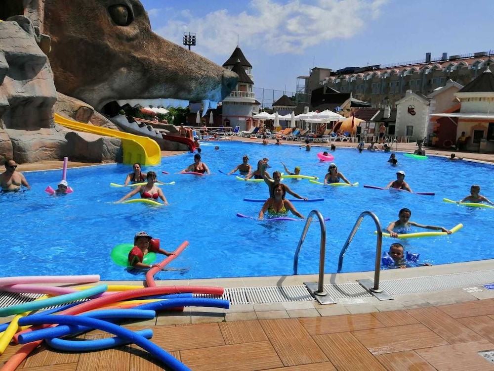 Rox Resort  Hotel - All Inclusive — Swimming pool in Kemer