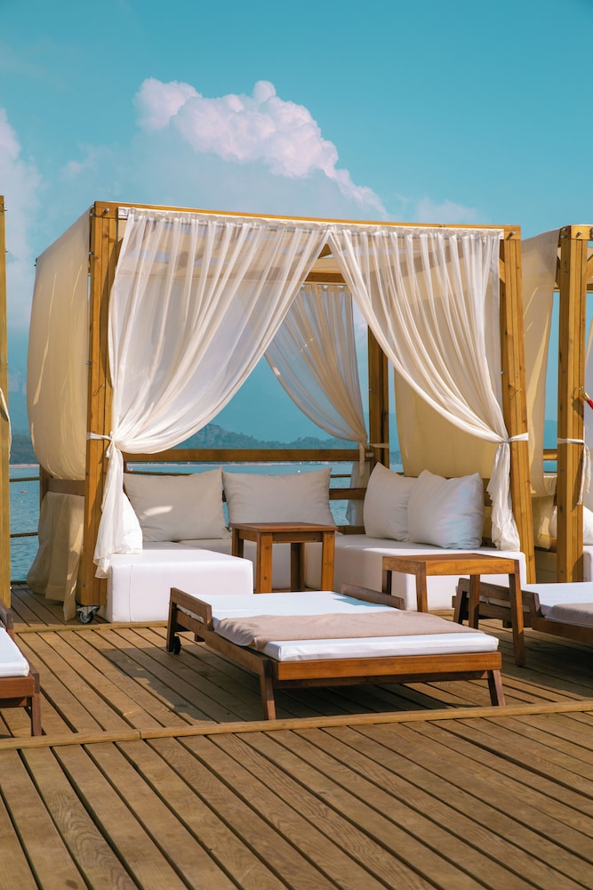 Rox Resort  Hotel - All Inclusive — Beach in Kemer