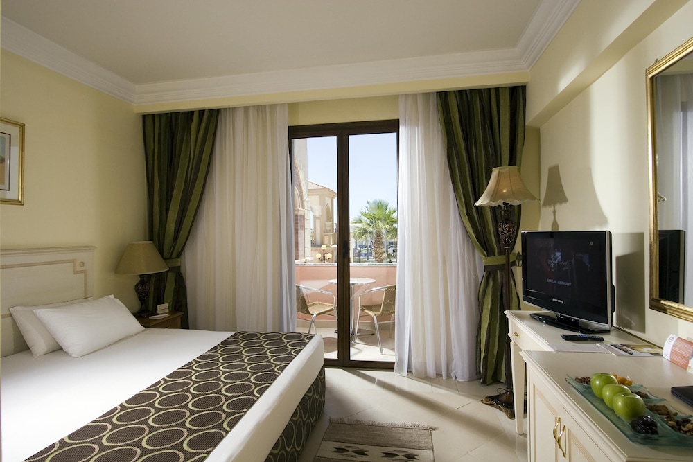 IL Mercato Splash Aqua Park — Hotel rooms in Sharm El Sheikh, Red Sea