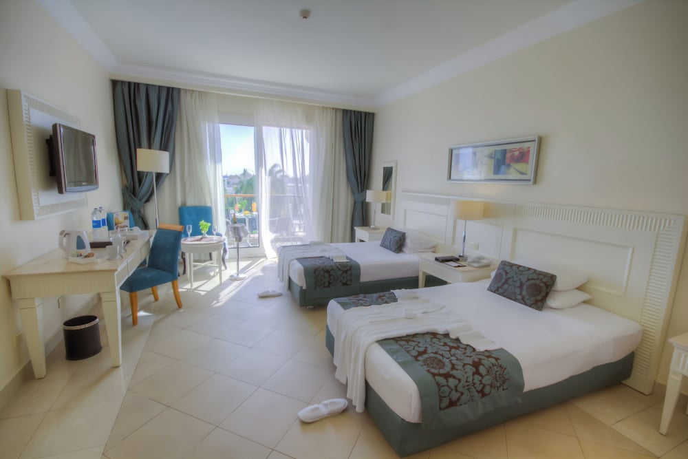 IL Mercato Splash Aqua Park — Hotel rooms in Sharm El Sheikh, Red Sea