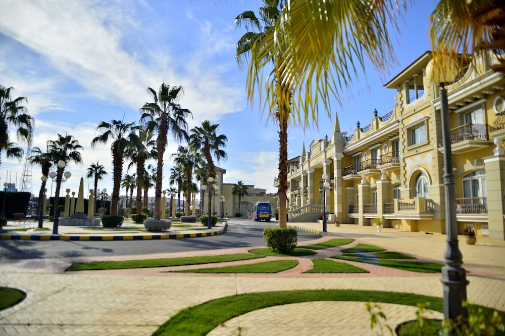 IL Mercato Splash Aqua Park — Hotel building in Sharm El Sheikh, Red Sea