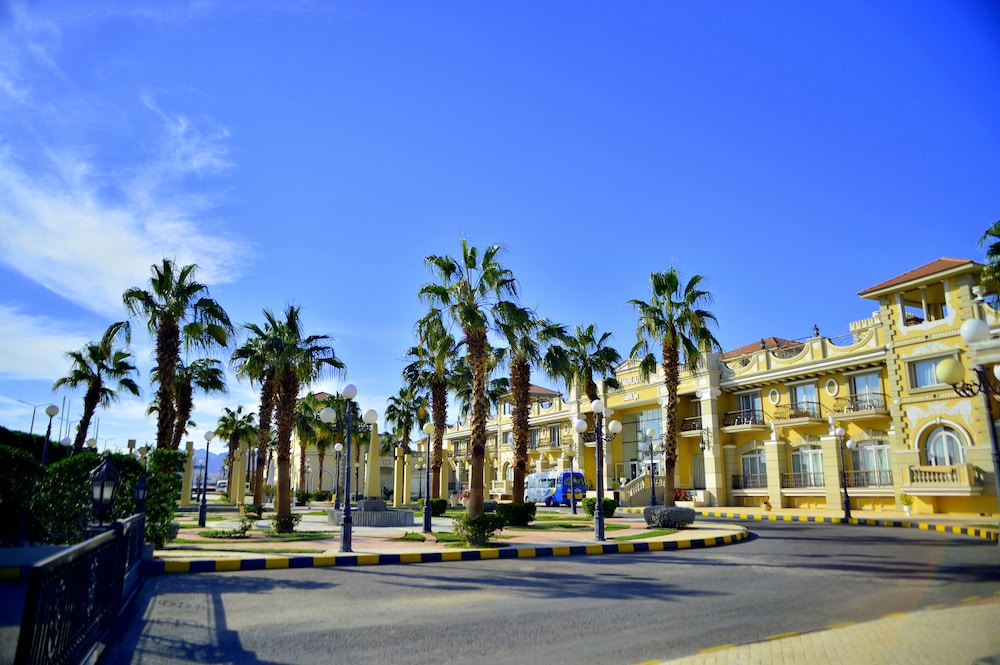 IL Mercato Splash Aqua Park — Hotel building in Sharm El Sheikh, Red Sea