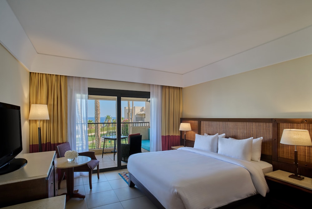 Grand Rotana Resort & Spa — Hotel rooms in Sharm El Sheikh, Red Sea
