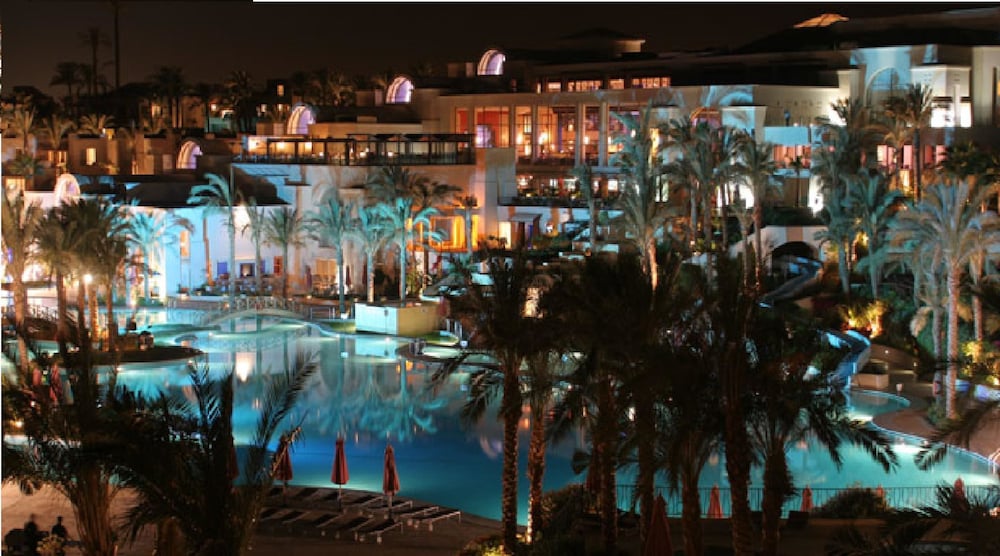 Grand Rotana Resort & Spa — Swimming pool in Sharm El Sheikh, Red Sea