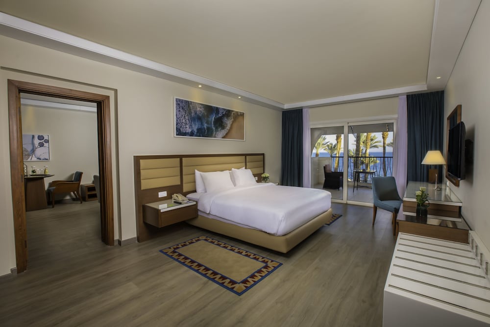 Grand Rotana Resort & Spa — Hotel rooms in Sharm El Sheikh, Red Sea