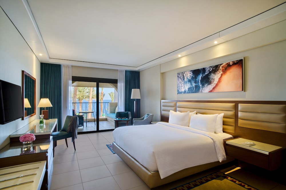 Grand Rotana Resort & Spa — Hotel rooms in Sharm El Sheikh, Red Sea