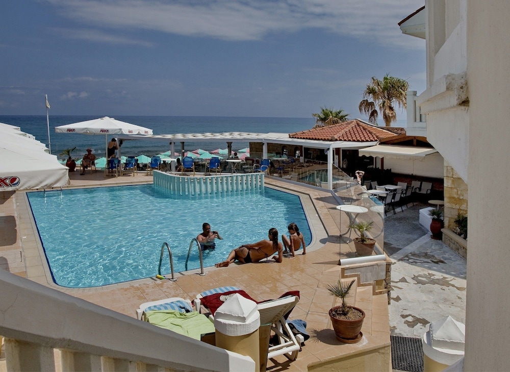 Jo-An Beach Hotel - zdjęcie 2