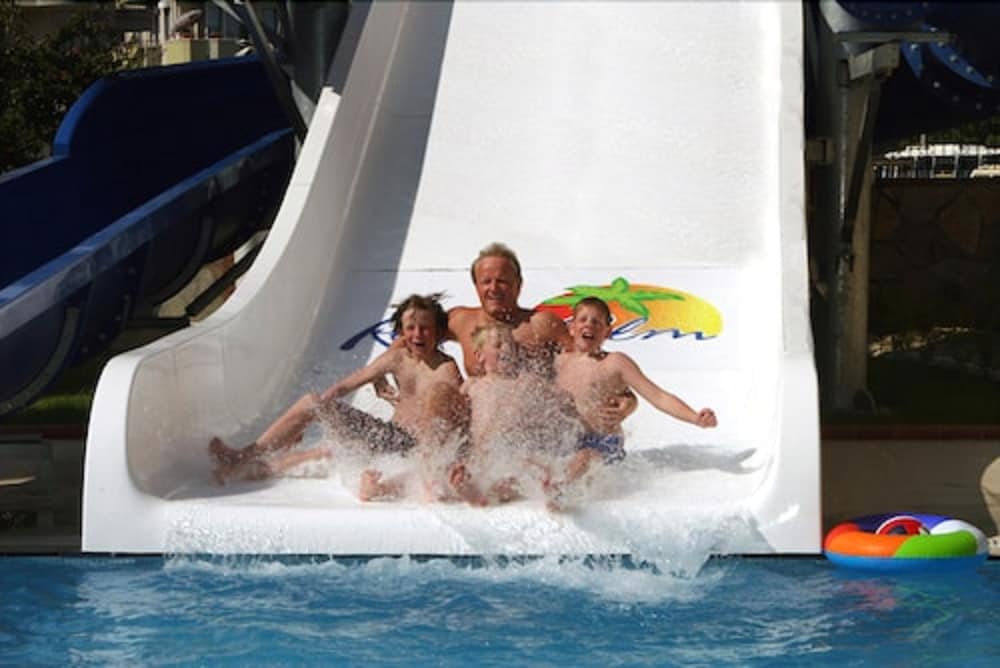 Kleopatra Royal Palm Hotel — Attractions for children in Alanya