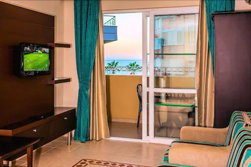 Kleopatra Royal Palm Hotel — Hotel rooms in Alanya