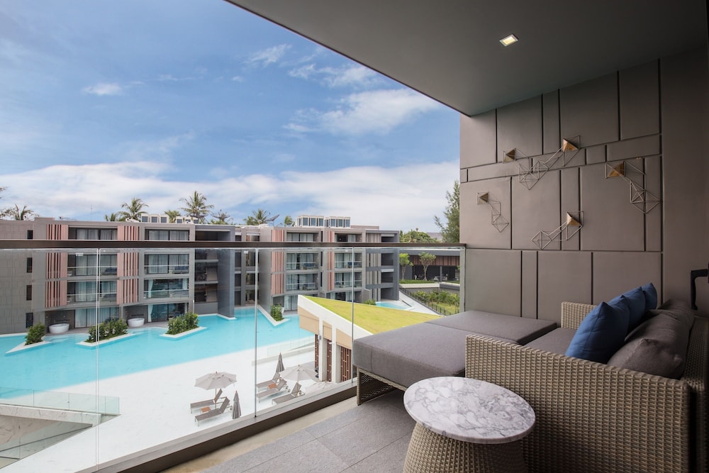 La Vela Khao Lak — Hotel building in Khao Lak, Phang Nga