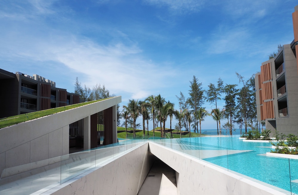 La Vela Khao Lak — Swimming pool in Khao Lak, Phang Nga