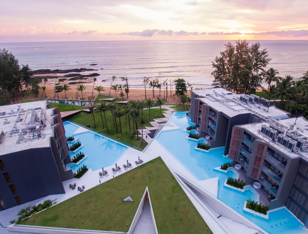 La Vela Khao Lak — Swimming pool in Khao Lak, Phang Nga