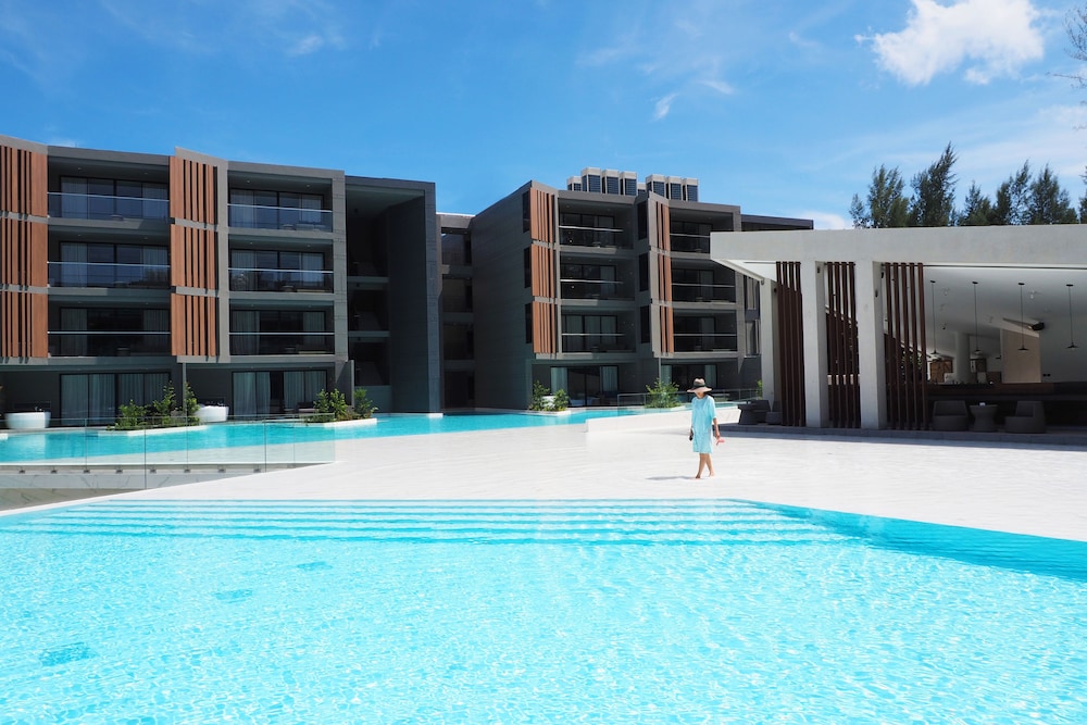 La Vela Khao Lak — Swimming pool in Khao Lak, Phang Nga