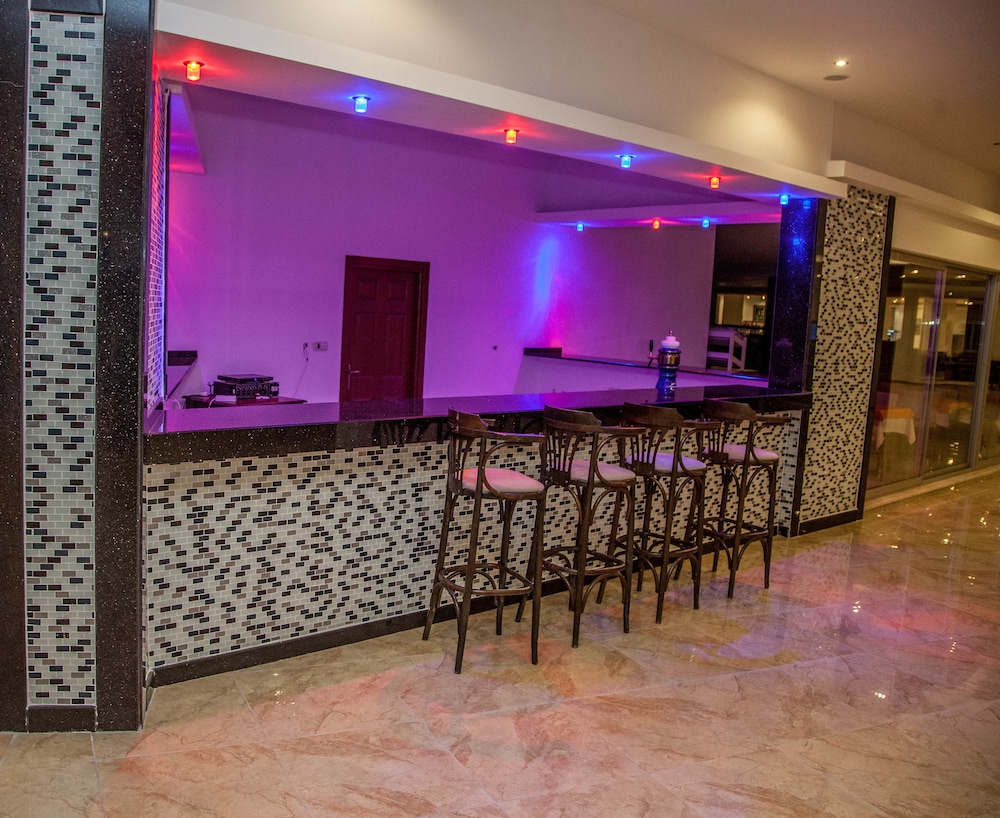Lonicera World — Restaurant & bars in Alanya