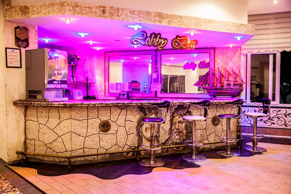 Lonicera World — Restaurant & bars in Alanya