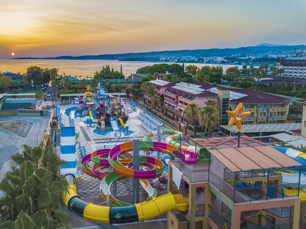 Lonicera World — Attractions for children in Alanya