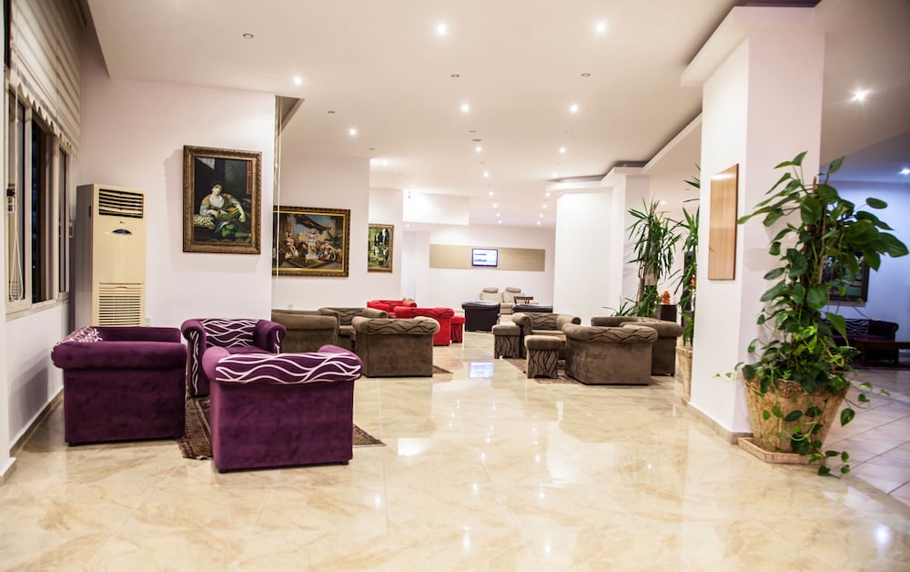 Lonicera World — Hotel building in Alanya