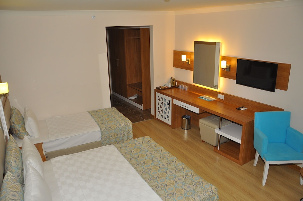 Lonicera World — Hotel rooms in Alanya