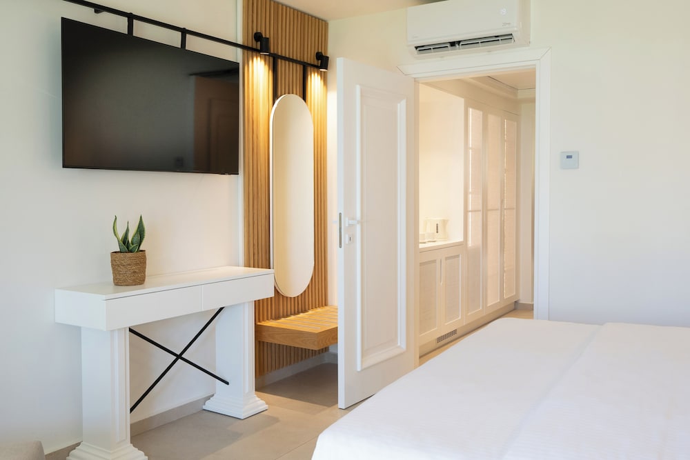 Iberostar Selection Creta Marine — Hotel rooms in Panormo