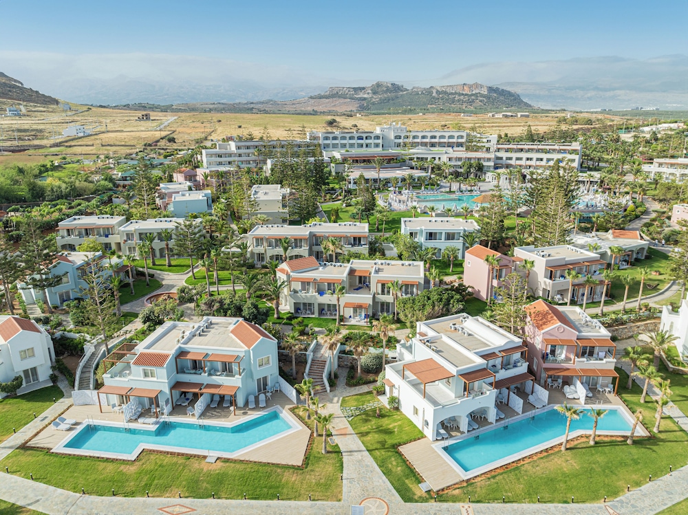 Iberostar Selection Creta Marine — Hotel building in Panormo