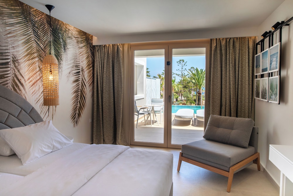 Iberostar Selection Creta Marine — Hotel rooms in Panormo