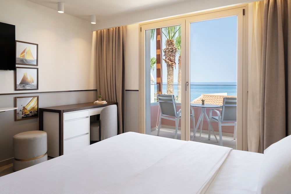 Iberostar Selection Creta Marine — Hotel rooms in Panormo