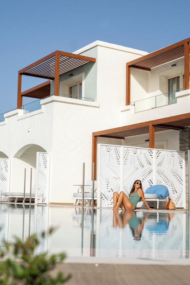 Iberostar Selection Creta Marine — Swimming pool in Panormo