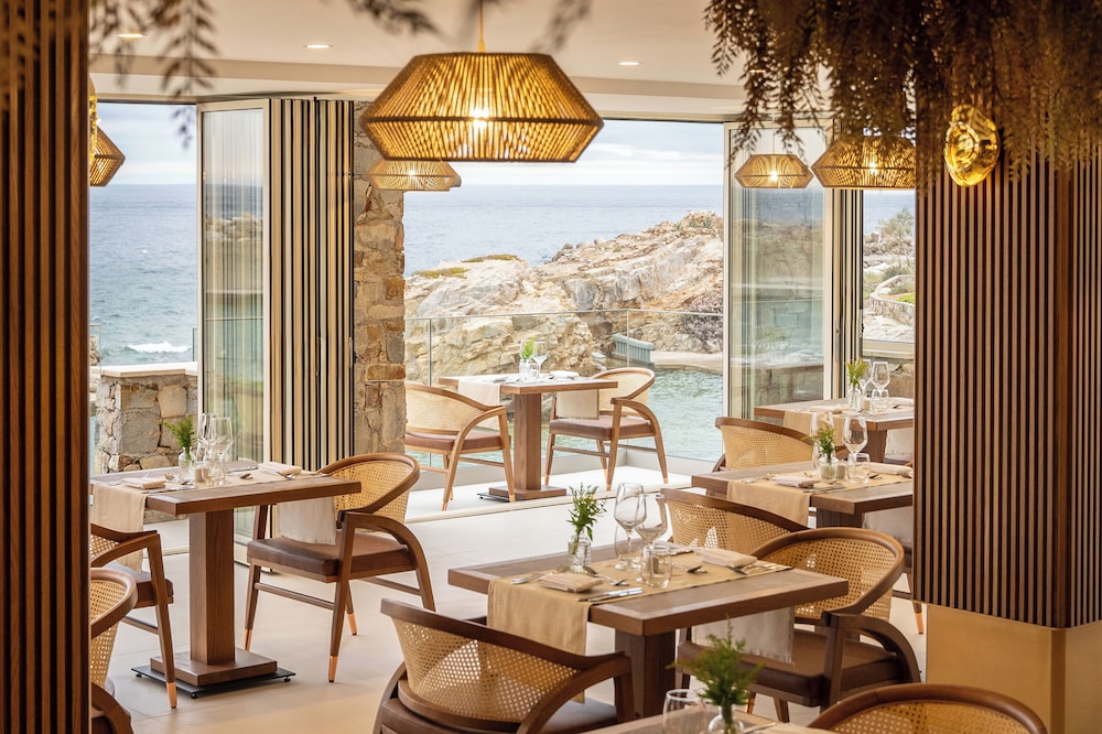 Iberostar Selection Creta Marine — Restaurant & bars in Panormo