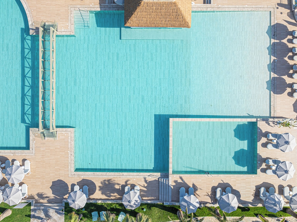 Iberostar Selection Creta Marine — Swimming pool in Panormo