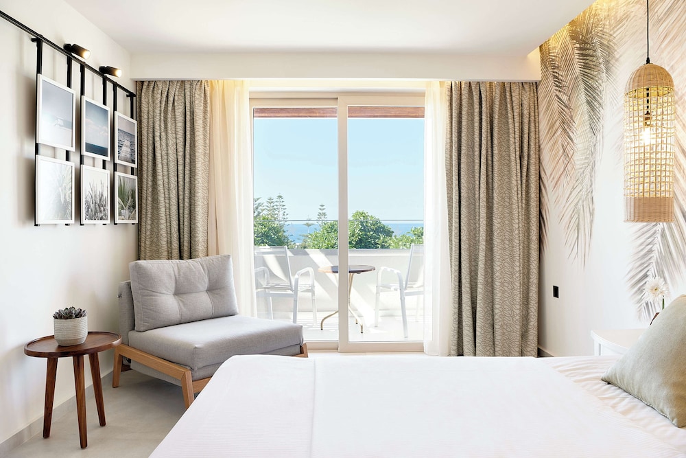 Iberostar Selection Creta Marine — Hotel rooms in Panormo