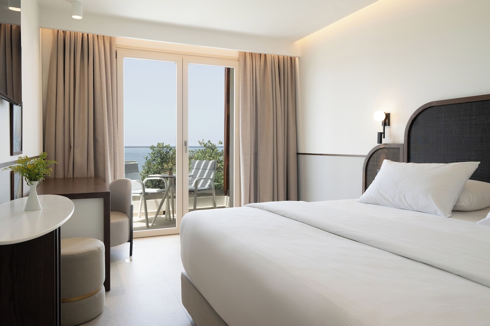 Iberostar Selection Creta Marine — Hotel rooms in Panormo