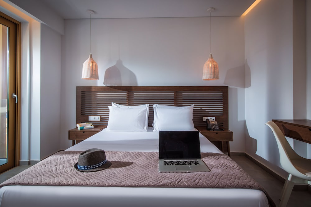 Meropi Hotel — Hotel rooms in Malia