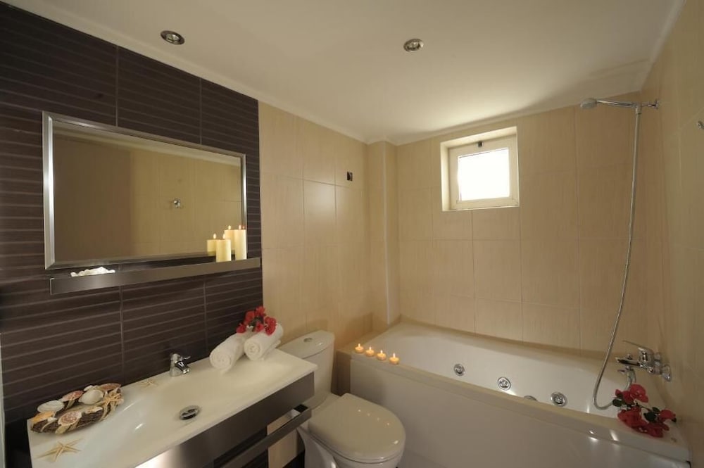 Meropi Hotel — Hotel rooms in Malia
