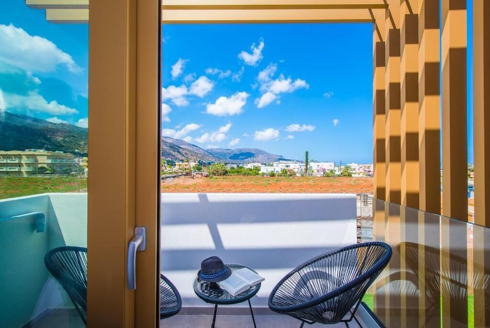 Meropi Hotel — Hotel rooms in Malia