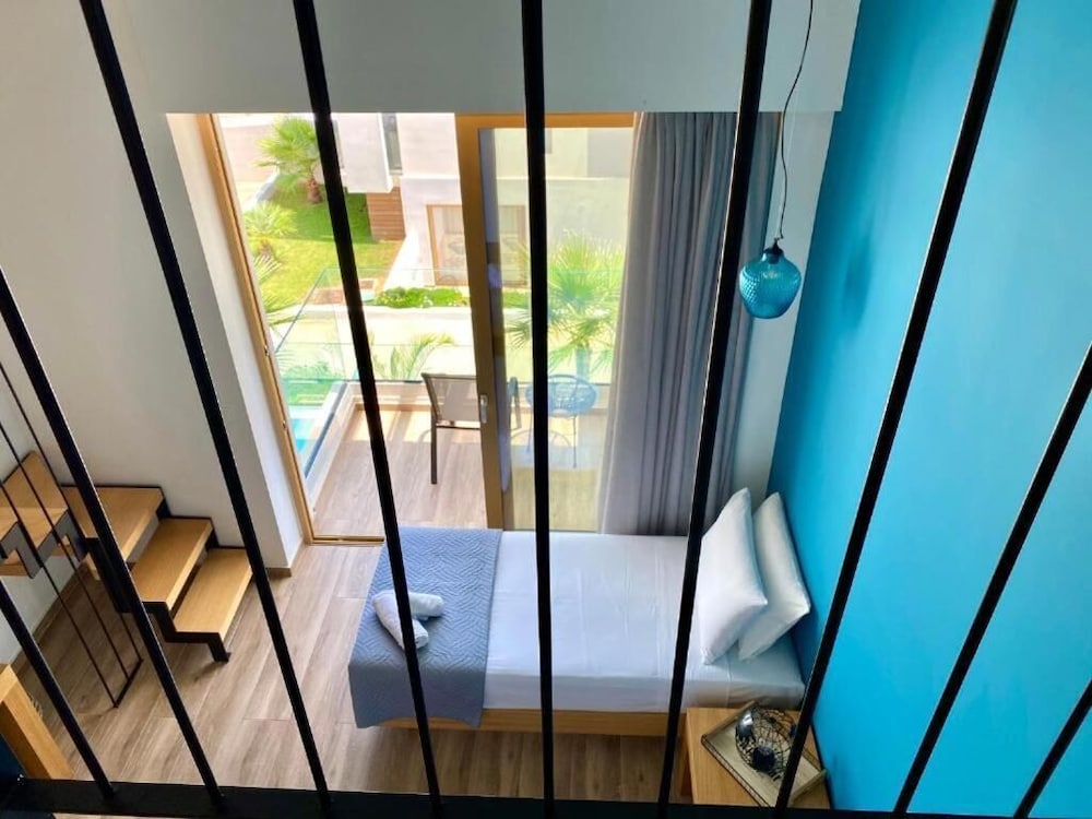 Meropi Hotel — Hotel rooms in Malia
