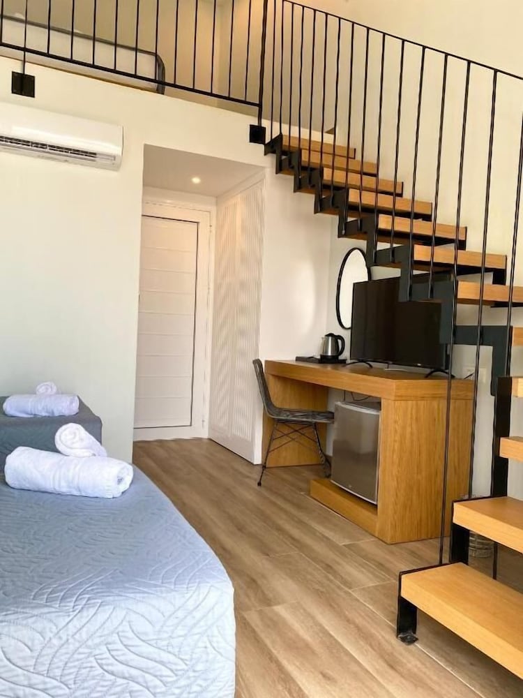 Meropi Hotel — Hotel rooms in Malia