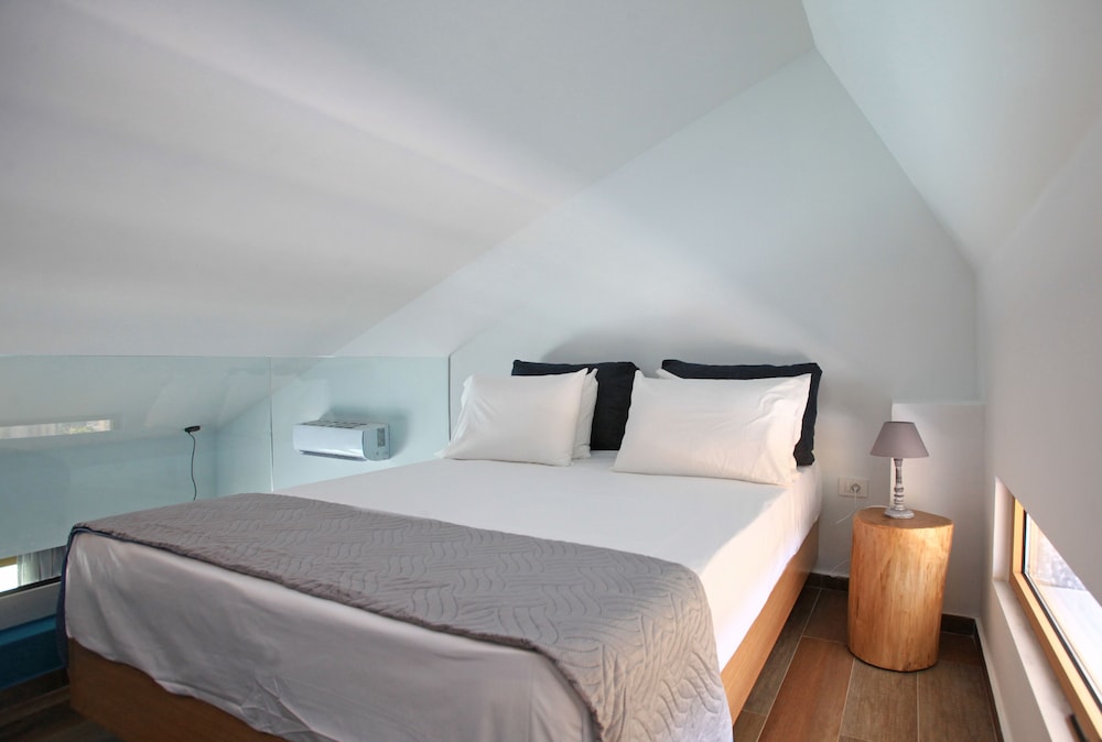 Meropi Hotel — Hotel rooms in Malia