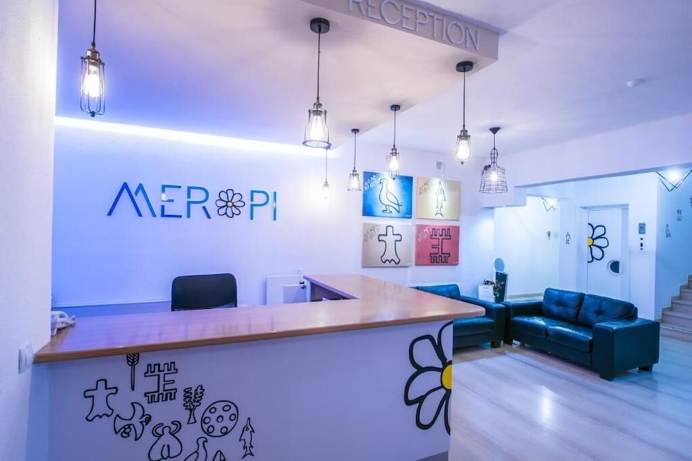 Meropi Hotel — Hotel building in Malia