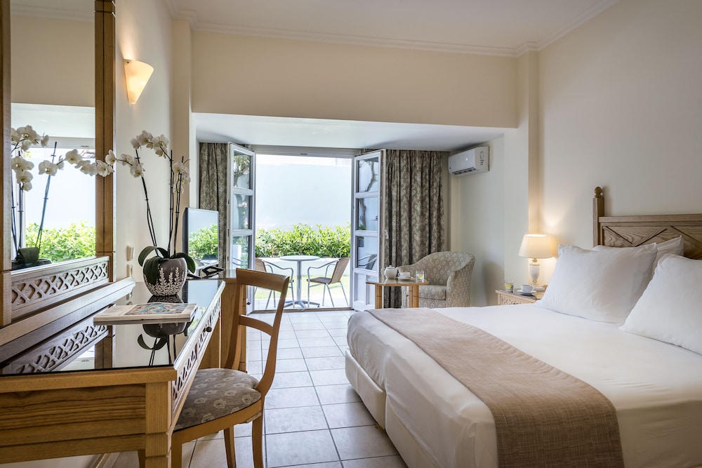 Canvas by Mitsis Petit Palais — Hotel rooms in Rhodes Town, South Aegean