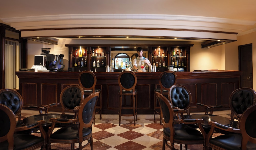 Canvas by Mitsis Petit Palais — Restaurant & bars in Rhodes Town, South Aegean