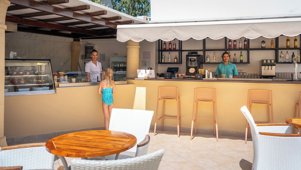 Canvas by Mitsis Petit Palais — Restaurant & bars in Rhodes Town, South Aegean
