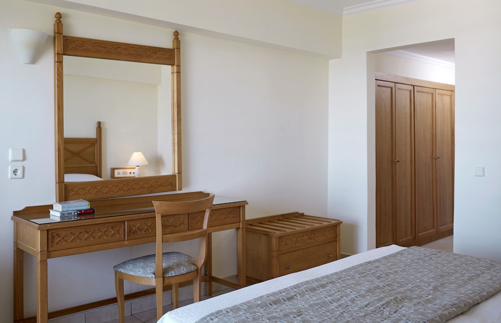 Canvas by Mitsis Petit Palais — Hotel rooms in Rhodes Town, South Aegean