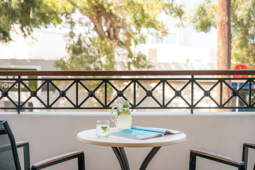 Canvas by Mitsis Petit Palais — Hotel rooms in Rhodes Town, South Aegean