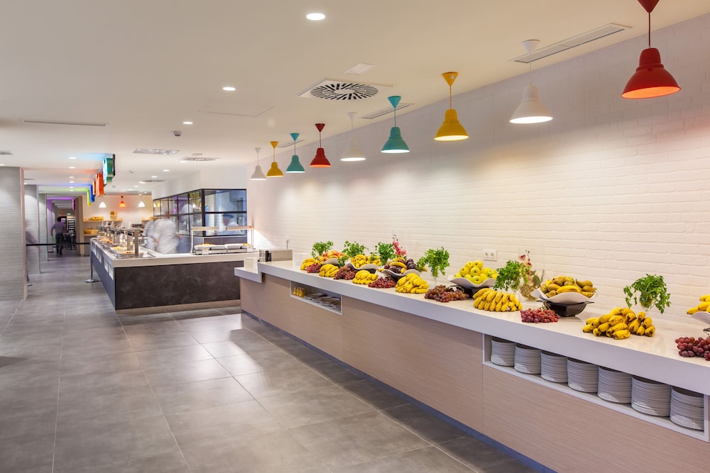 Abora Buenaventura by Lopesan Hotels — Restaurant & bars in Playa del Ingles, Canary Islands