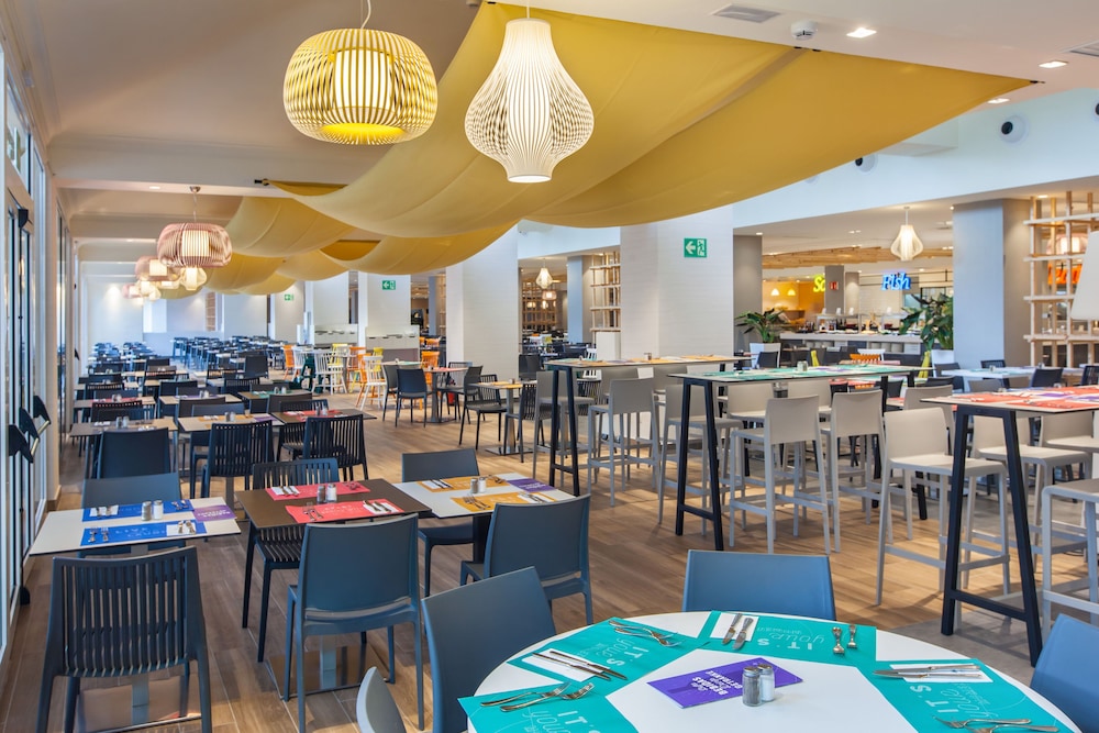 Abora Buenaventura by Lopesan Hotels — Restaurant & bars in Playa del Ingles, Canary Islands