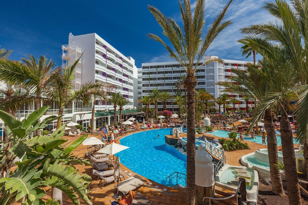 Abora Buenaventura by Lopesan Hotels — Swimming pool in Playa del Ingles, Canary Islands